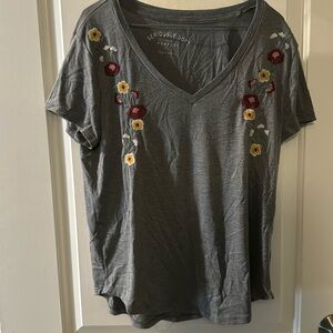 Aero Embroidered Floral V-Neck Tee - Lg